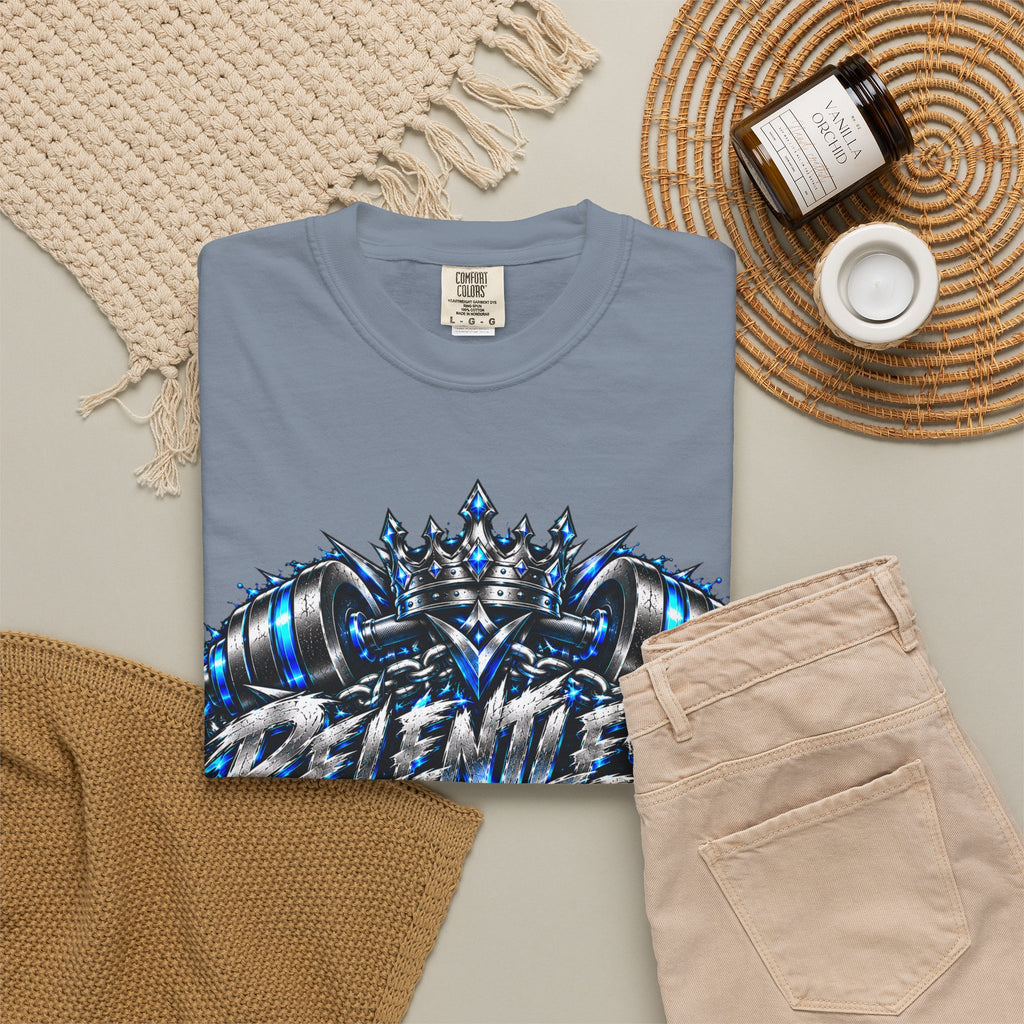 T-Shirt — Metallic Crown Graffiti Heart Graphic Tee