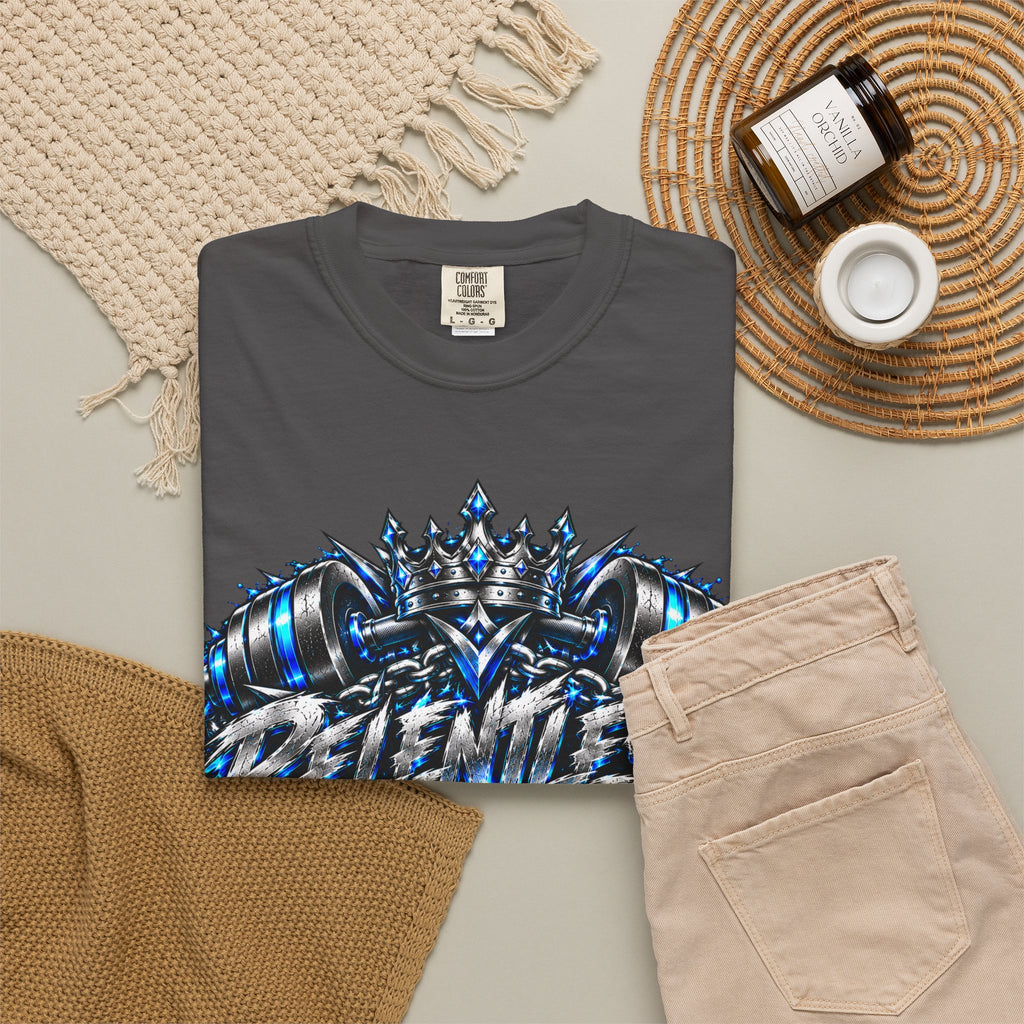 T-Shirt — Metallic Crown Graffiti Heart Graphic Tee