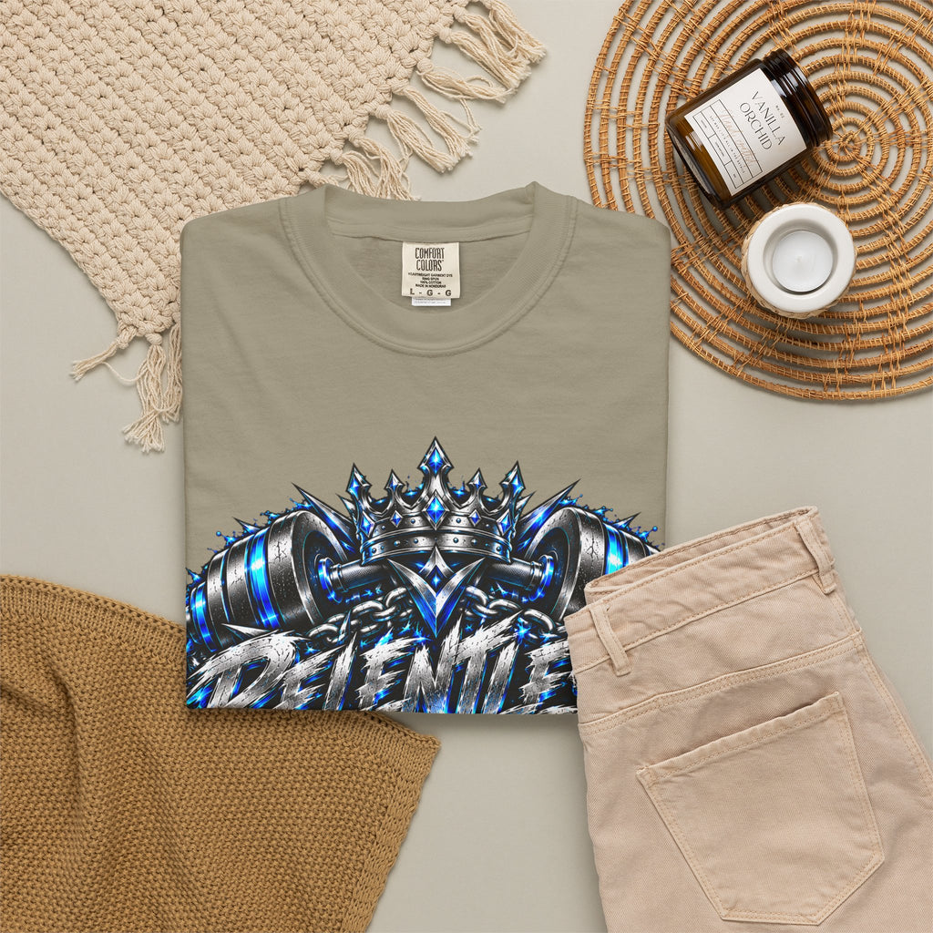 T-Shirt — Metallic Crown Graffiti Heart Graphic Tee