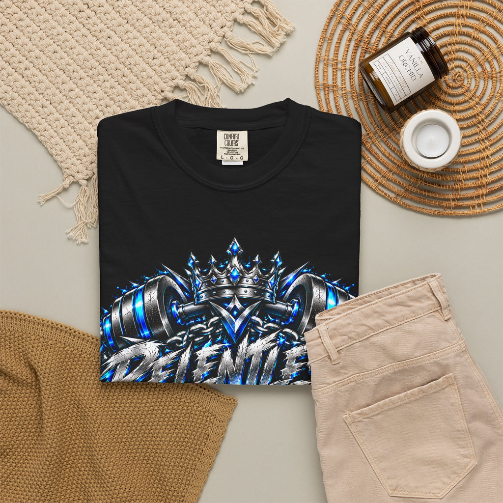 T-Shirt — Metallic Crown Graffiti Heart Graphic Tee