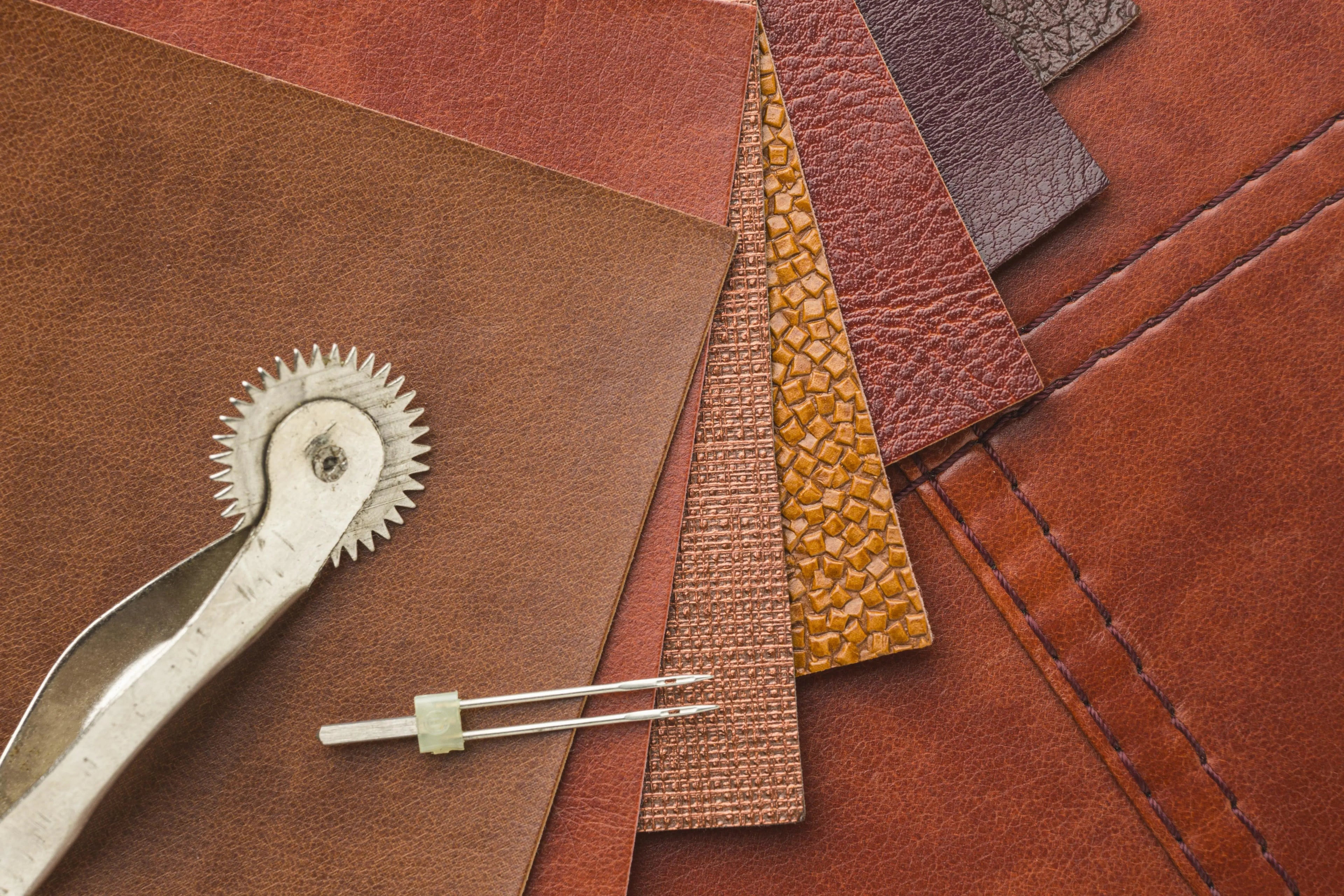 Leathery Perfume Sampler Set
